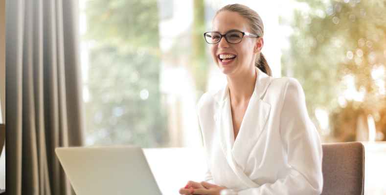 hr smiling on the desk